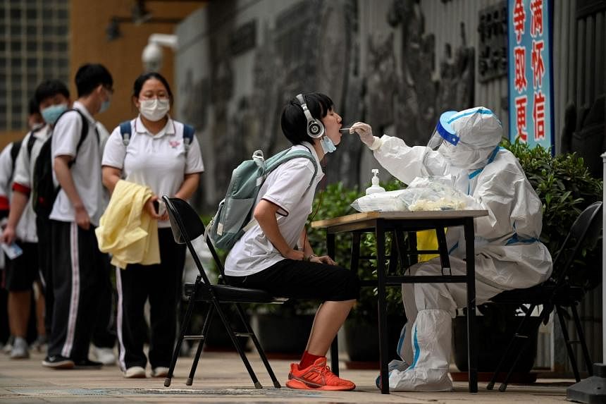 China mencoba menjauhkan Covid-19 dari ujian masuk perguruan tinggi ‘gaokao’ yang melelahkan