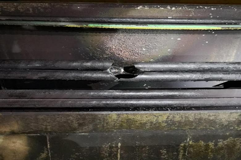 Kumparan trip pemutus sirkuit di sepanjang Tuas West Extension diganti; Penggantian kabel akan dimulai bulan depan