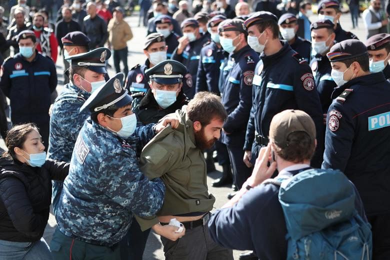 Armenia Tangkap 10 Tokoh Oposisi Terkait Kerusuhan Kesepakatan Damai