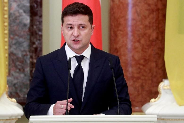 Presiden Ukraina Zelensky dirawat di rumah sakit karena Covid-19