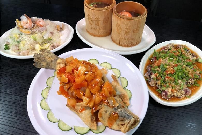 Pilihan Makanan: Masakan Putian, roti artisan, brownies fudgy buatan sendiri